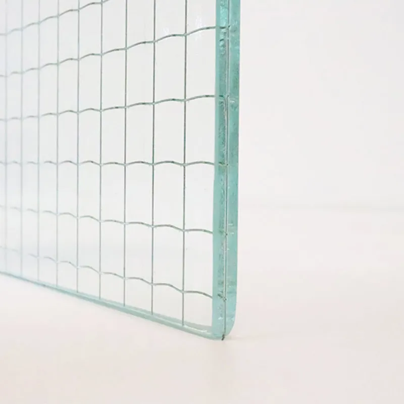 Soglass propose la découpe de verre armé petite maille sur mesure